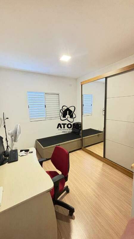 Apartamento à venda no Piracangaguá: 