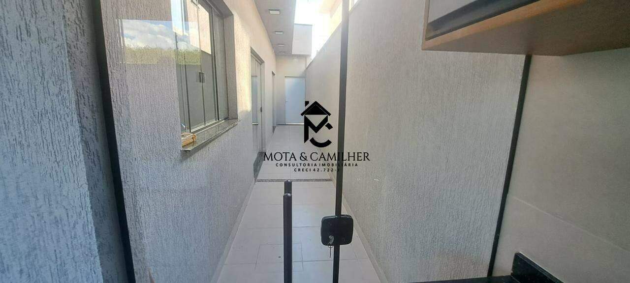 Casa em condominio à venda no Areão: 