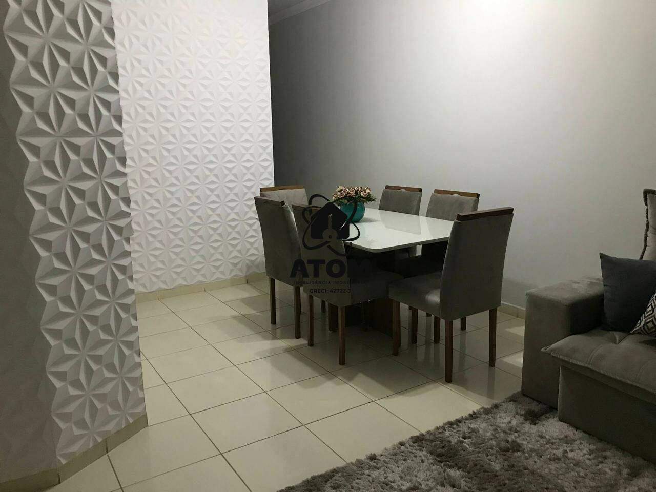 Casa em condominio à venda no Parque Arco Íris: 