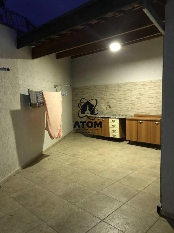 Casa em condominio à venda no Parque Arco Íris: 