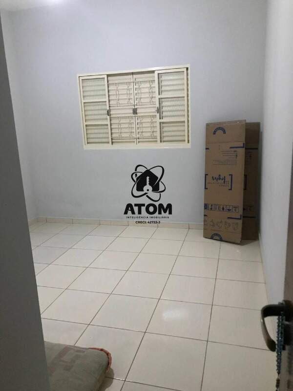 Casa em condominio à venda no Parque Arco Íris: 