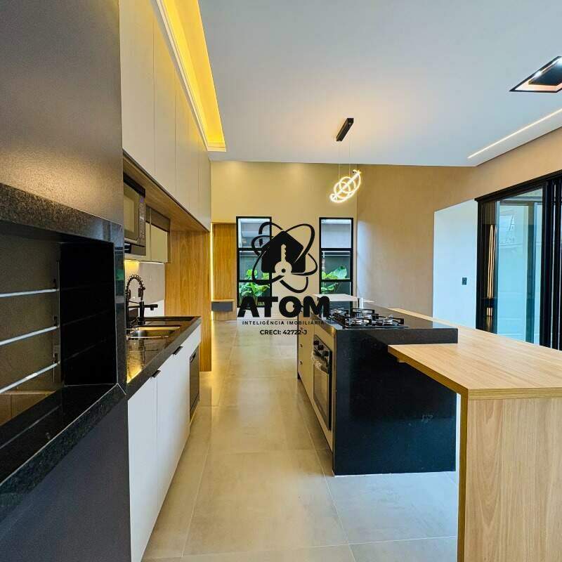 Casa em condominio à venda no Piracangaguá: 