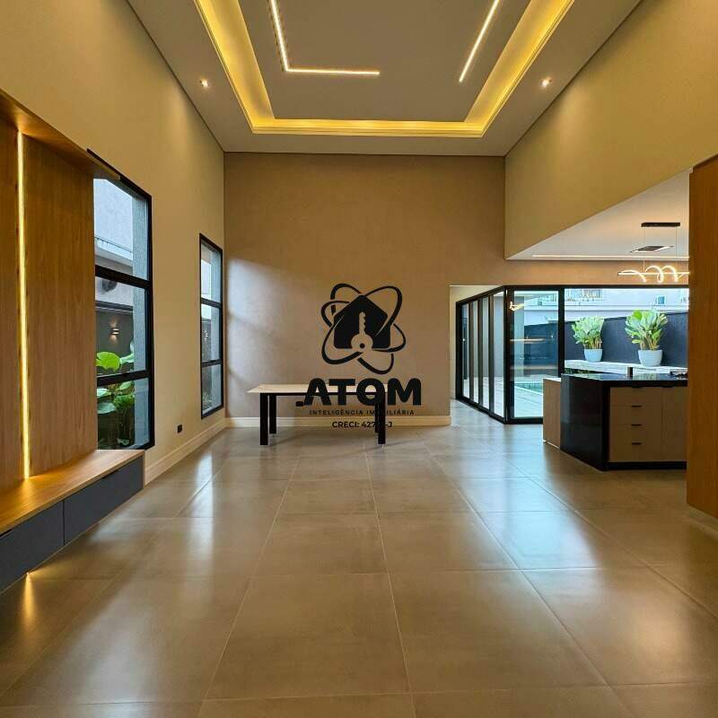Casa em condominio à venda no Piracangaguá: 