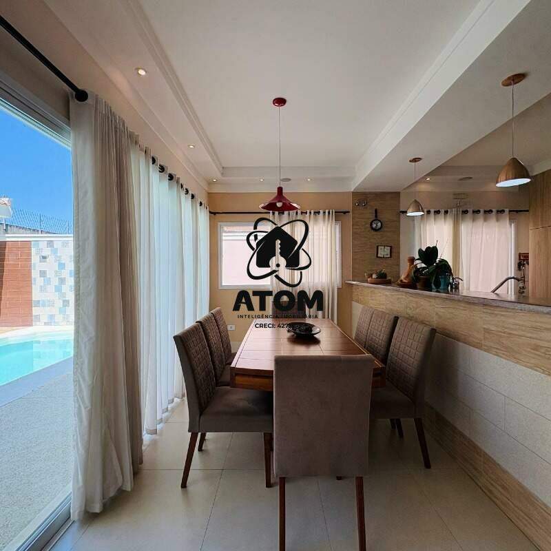 Casa em condominio à venda no Piracangágua (Chácara Flórida): 