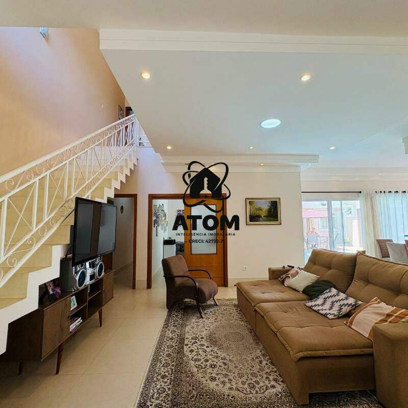 Casa em condominio à venda no Piracangágua (Chácara Flórida): 