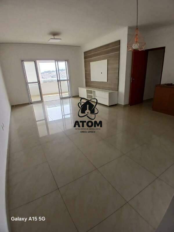 Apartamento para aluguel no Jardim Eulália: 
