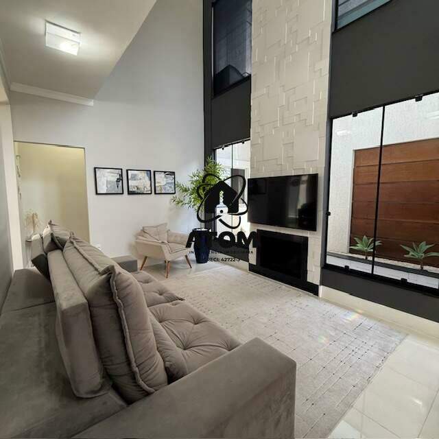 Casa em condominio à venda no Loteamento Residencial Campos do Conde II: 