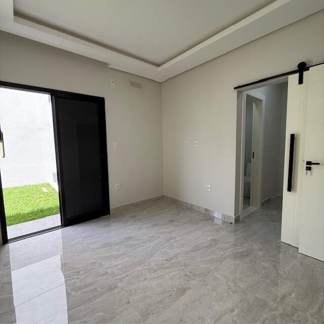 Casa em condominio à venda no Castelos: 