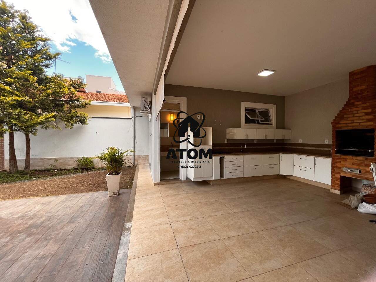 Casa para aluguel no Caminho Novo: 