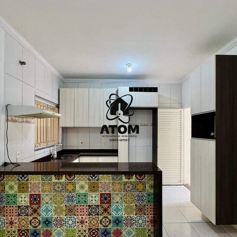 Casa à venda no Continetal II: 