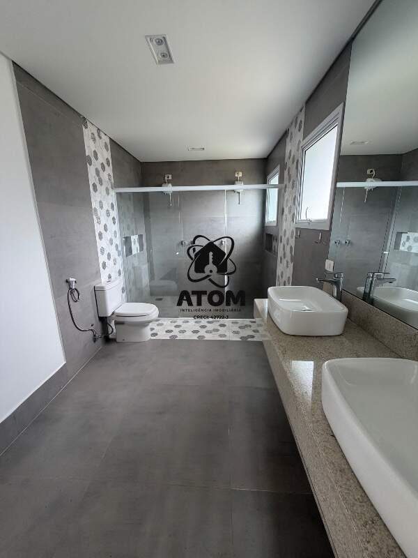 Casa em condominio para aluguel no Piracangaguá: 