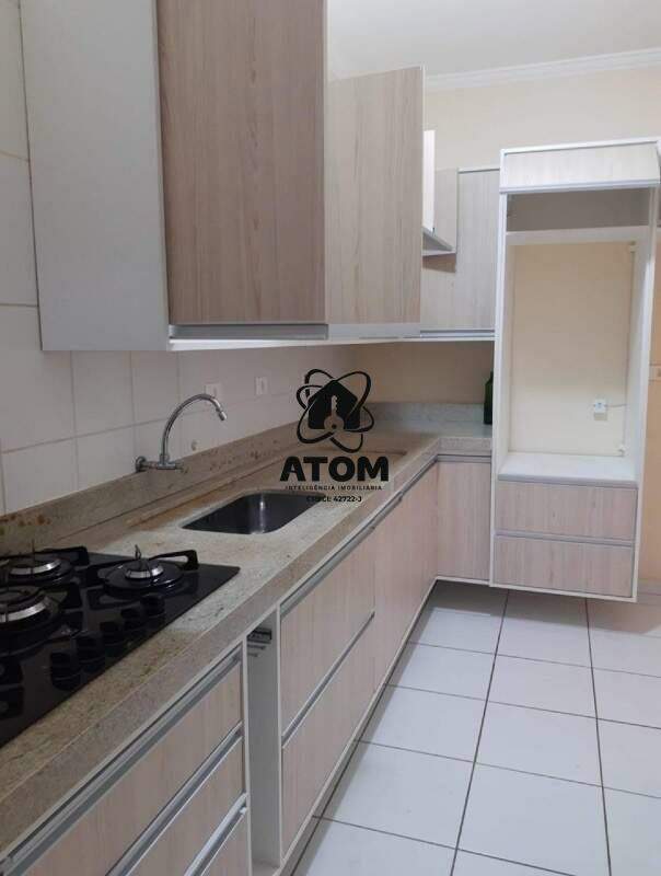 Casa em condominio à venda no Piracangaguá: 