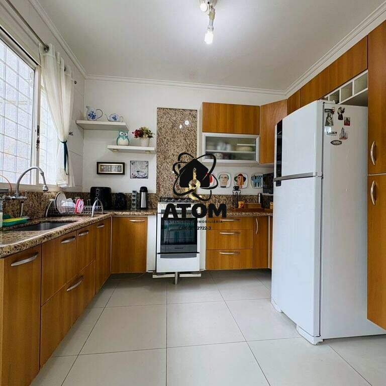 Casa à venda no Bairro dos Guedes: 