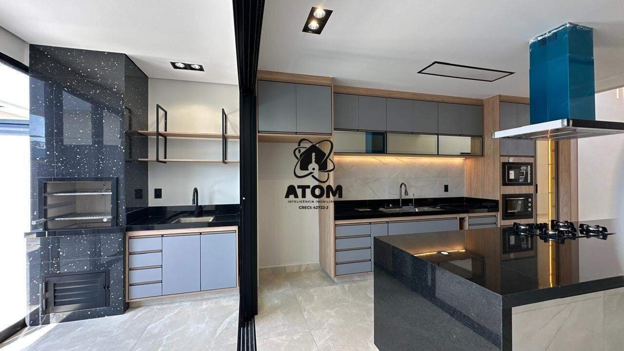 Casa em condominio à venda no Caminho Novo: 