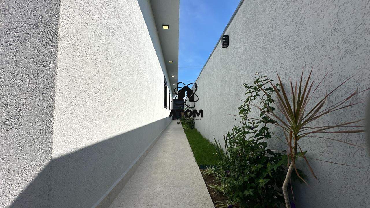 Casa em condominio à venda no Caminho Novo: 