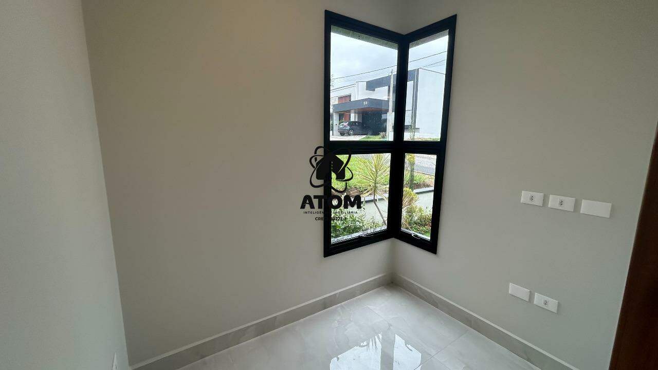 Casa em condominio à venda no Loteamento Residencial Barão de Tremembé: Escritório