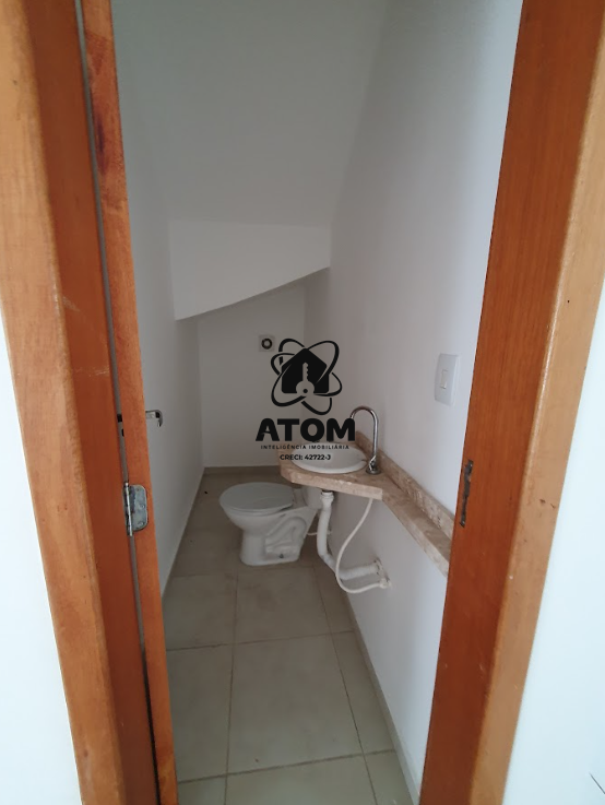 Casa em condominio para aluguel no Vila Areao: 