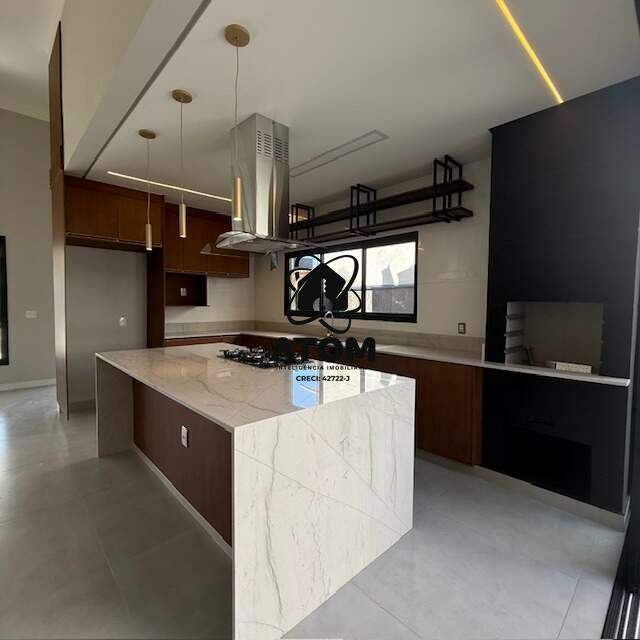 Casa em condominio à venda no Loteamento Residencial Pérola do Vale: 