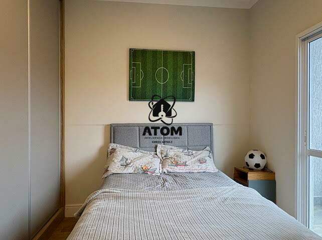 Casa em condominio à venda no Piracangaguá: 