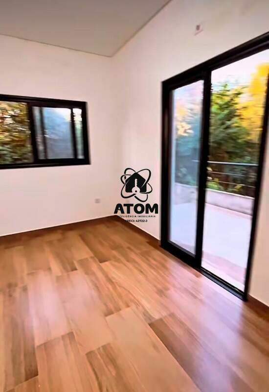 Casa em condominio à venda no Parque das Araucárias: 