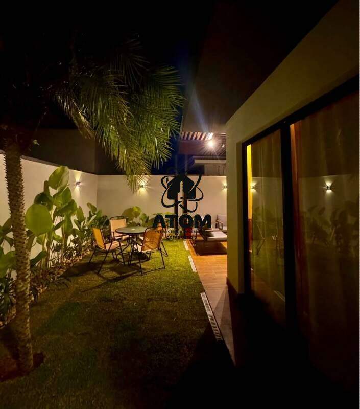 Casa em condominio à venda no Vale dos Cristais: 