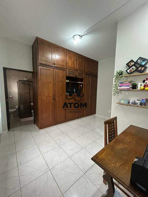 Casa à venda no Parque Urupês: 