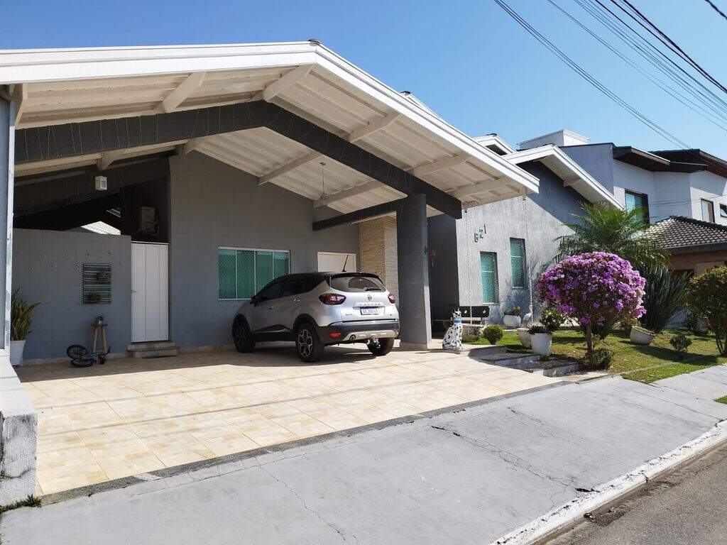 Casa em condominio à venda no Condomínio Residencial Jardins: 