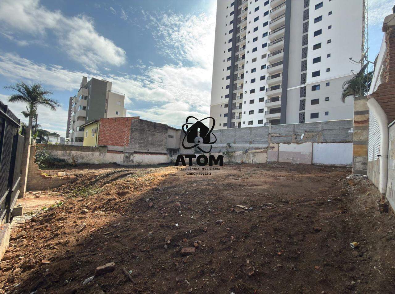 Terreno/Lote à venda no Jardim das Nações: 