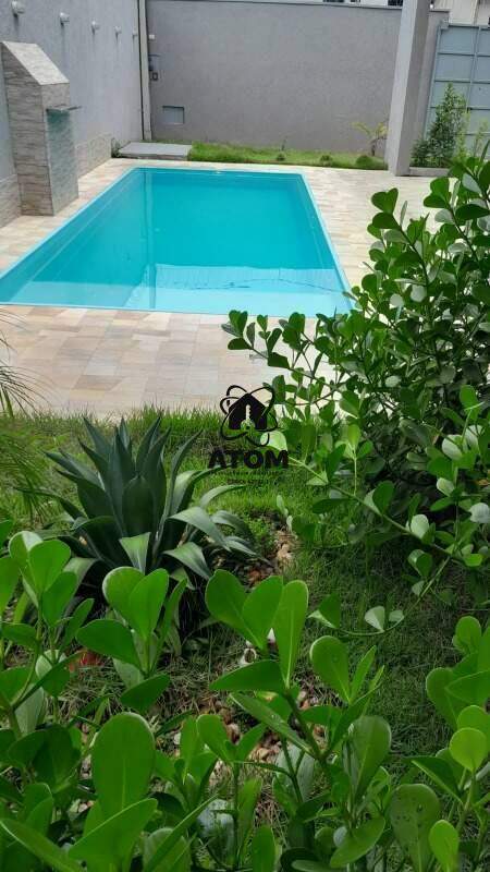 Casa Comercial à venda no Esplanada Santa Helena: 