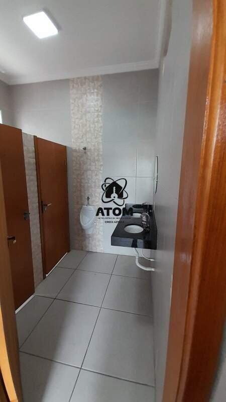 Casa Comercial à venda no Esplanada Santa Helena: 