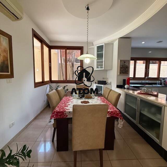 Casa em condominio à venda no Condomínio Village Taubaté: 