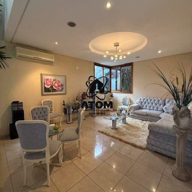 Casa em condominio à venda no Condomínio Village Taubaté: 