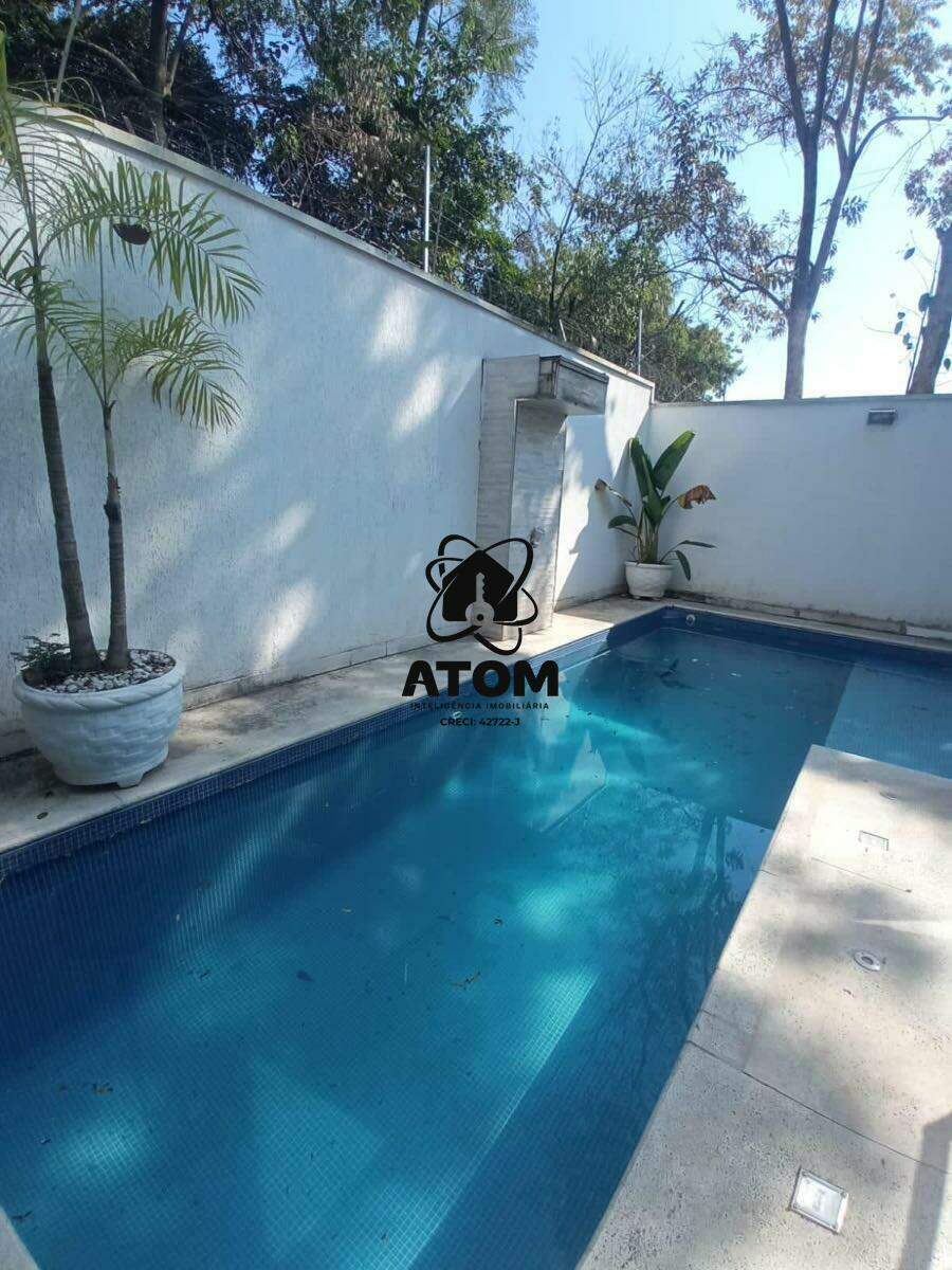 Casa em condominio à venda no Caminho Novo: 