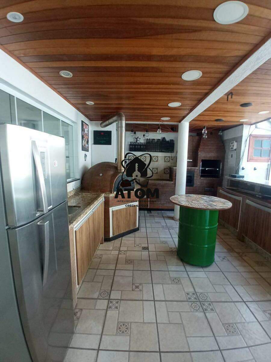 Casa em condominio à venda no Caminho Novo: 