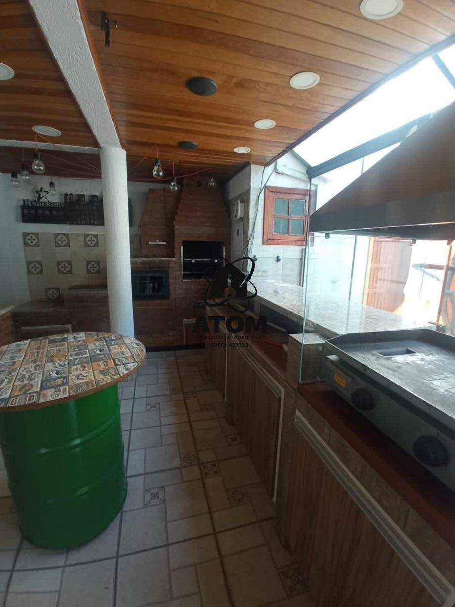 Casa em condominio à venda no Caminho Novo: 