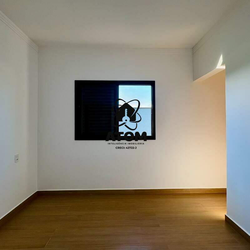 Casa em condominio à venda no Itapecirica: 