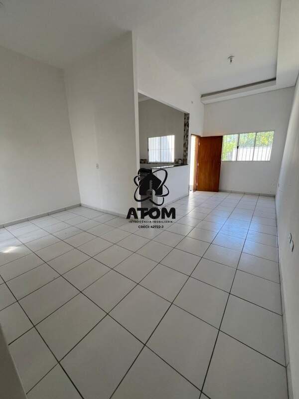 Casa à venda no Piracangaguá: 