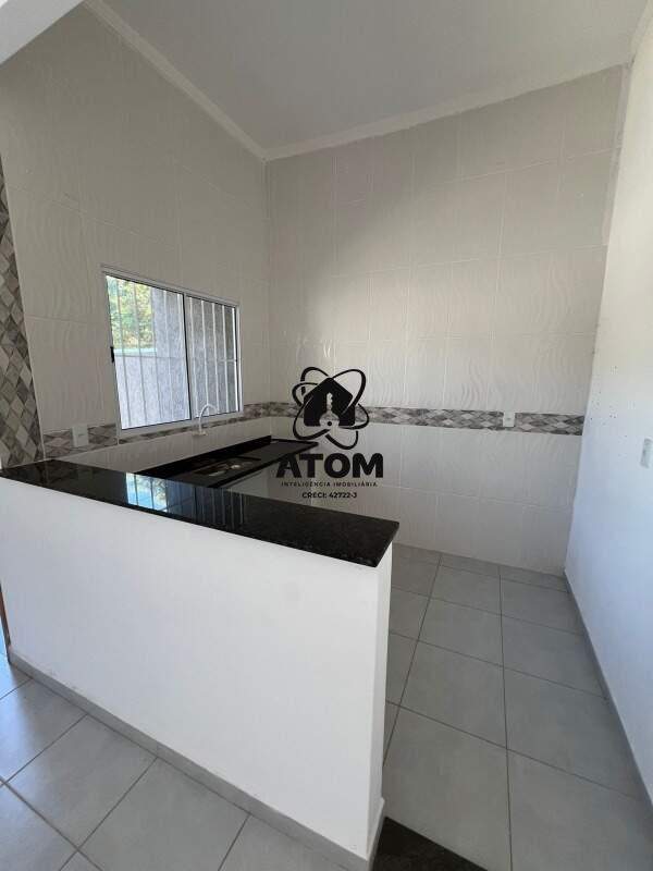 Casa à venda no Piracangaguá: 