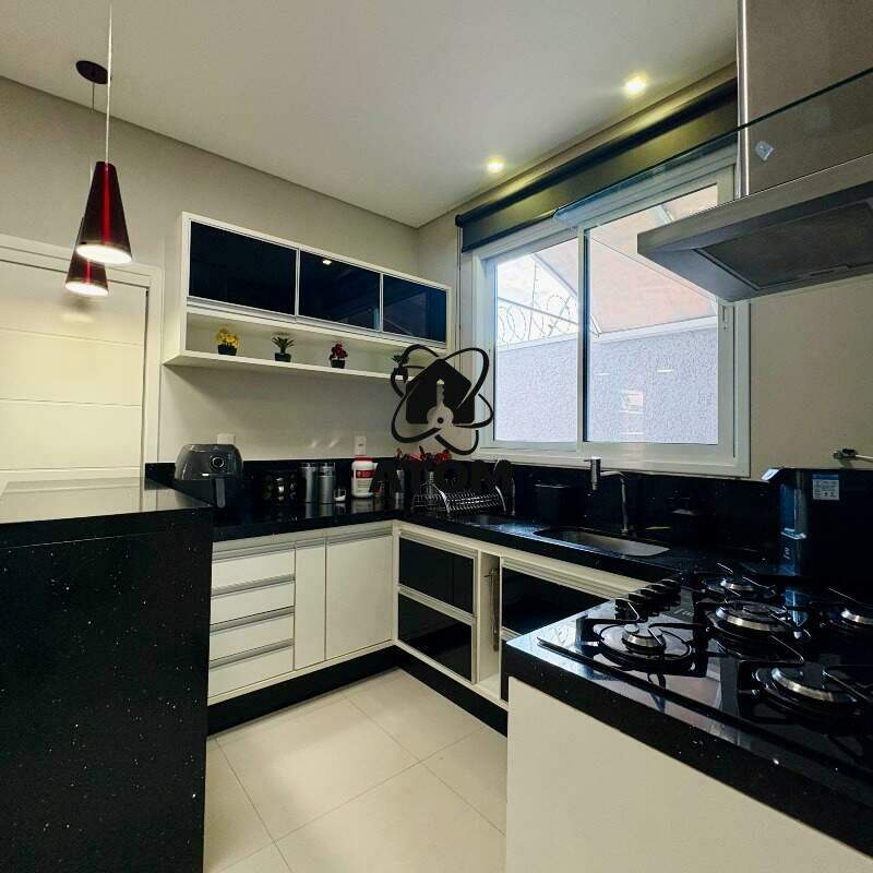 Casa em condominio à venda no Loteamento Residencial Porto Seguro: 