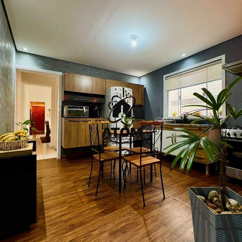 Casa à venda no Jardim Gurilandia: 