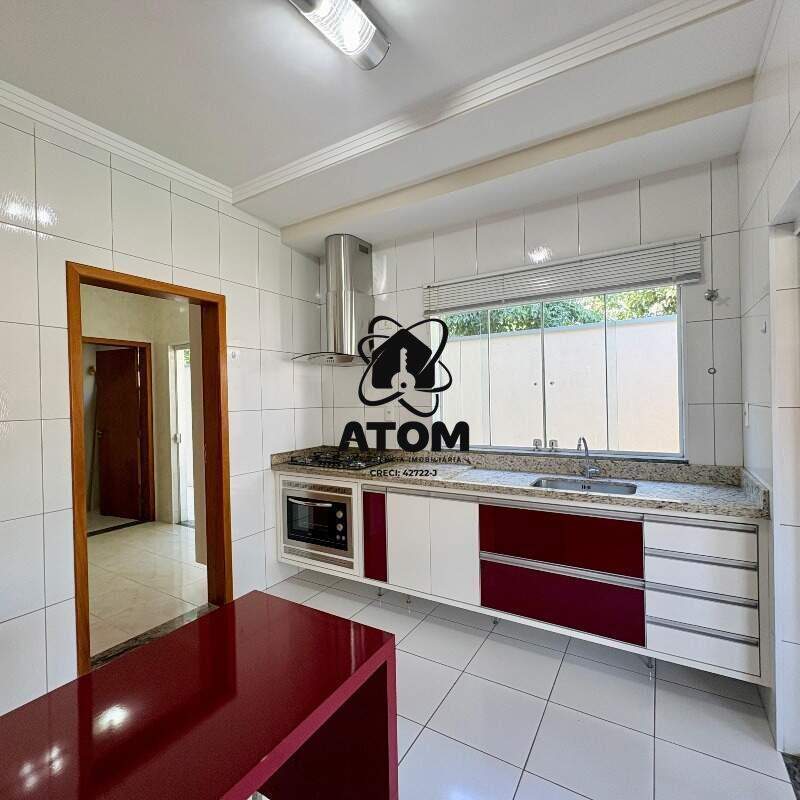 Casa em condominio à venda no Loteamento Residencial Campos do Conde III: 