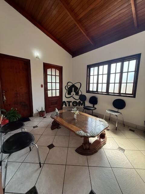 Casa à venda no Jardim Russi: 