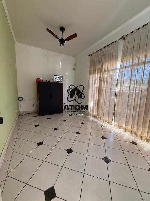 Casa à venda no Jardim Russi: 