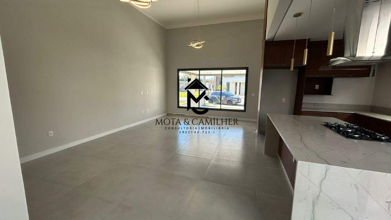 Casa em condominio à venda no Loteamento Residencial Pérola do Vale: 