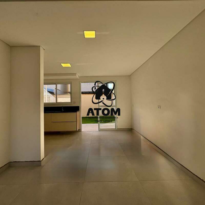 Casa em condominio para aluguel no Piracangaguá II: 