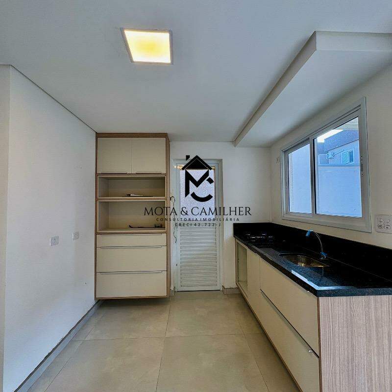 Casa em condominio para aluguel no Piracangaguá II: 