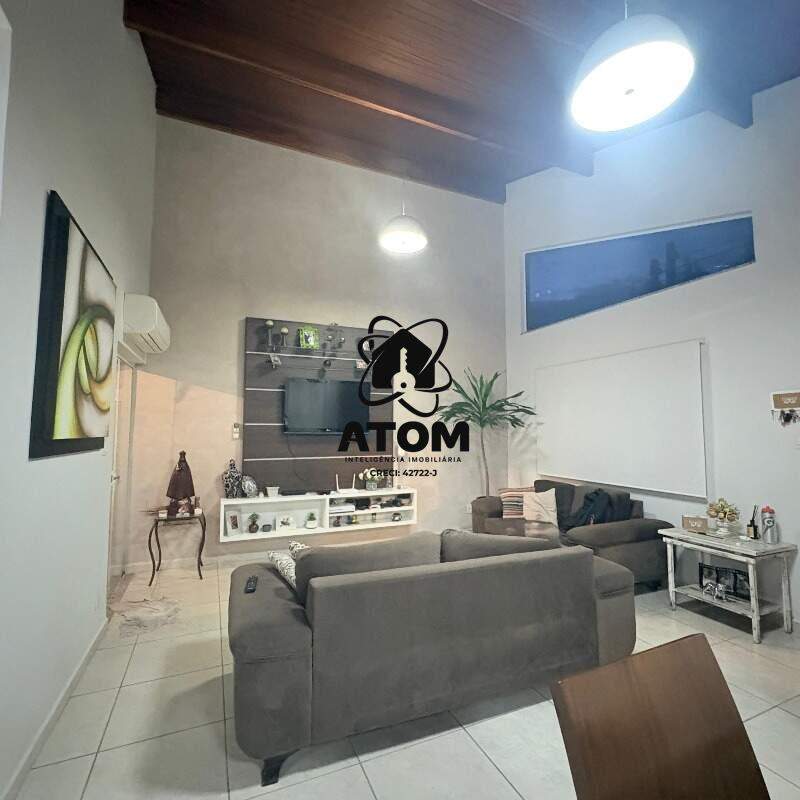 Casa à venda no Jardim Hípica Pinheiro: 