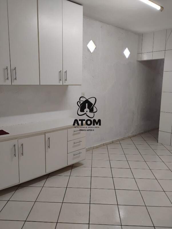 Casa à venda no Piracangaguá: 