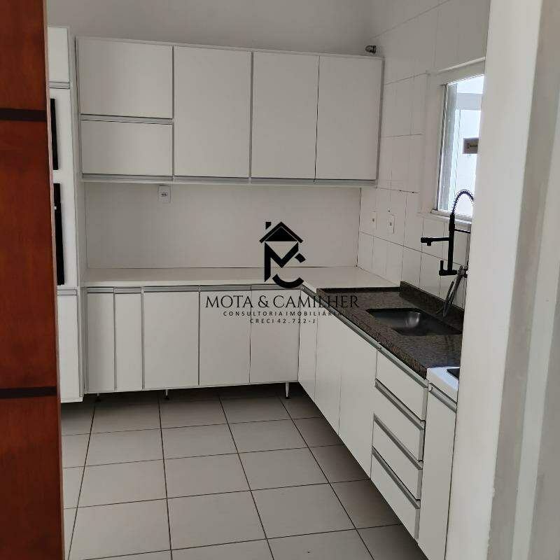 Casa em condominio para aluguel no Condomínio Veredas: 