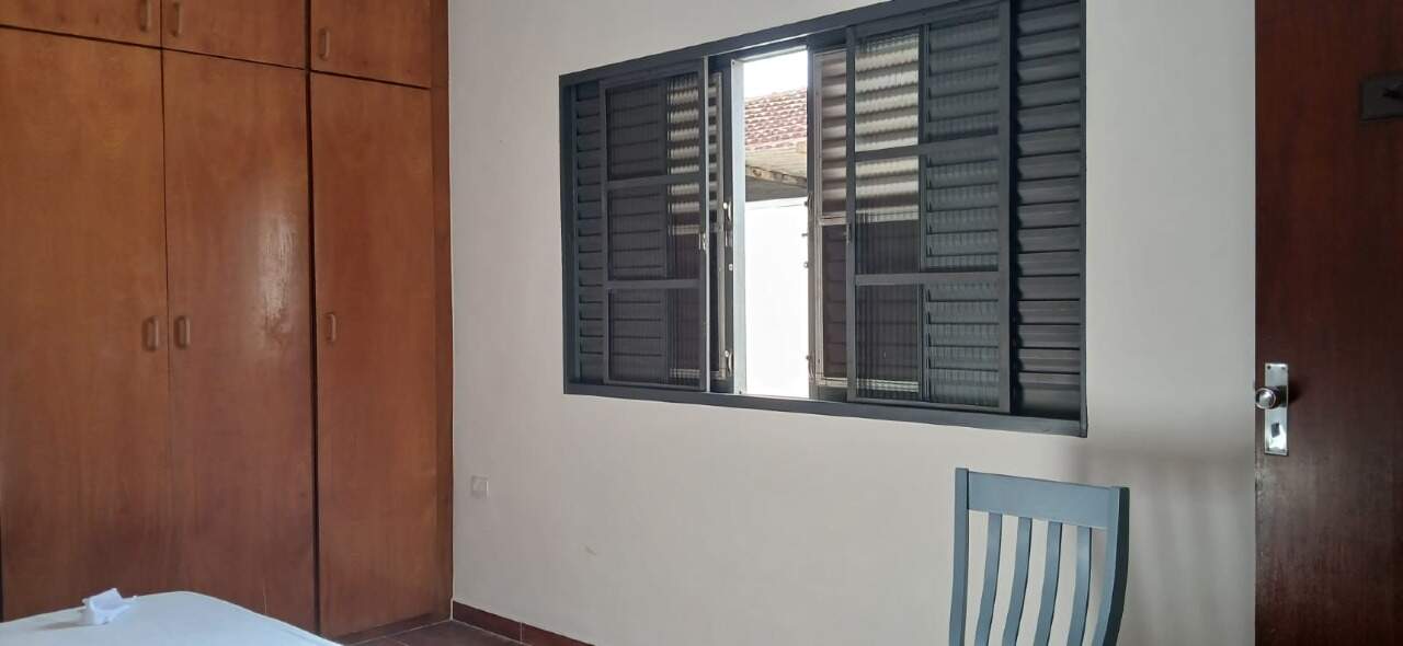 Casa para aluguel no Chácara Santa Luzia: 